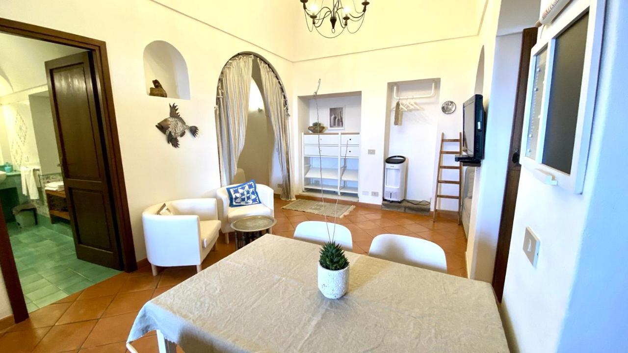 Tgi Dammusi Preziosi Appartement Scauri  Buitenkant foto