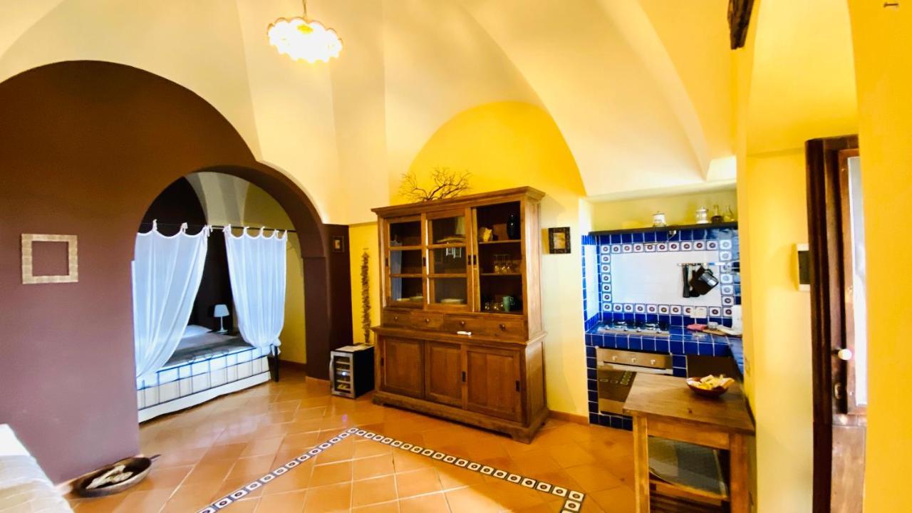 Tgi Dammusi Preziosi Appartement Scauri  Buitenkant foto